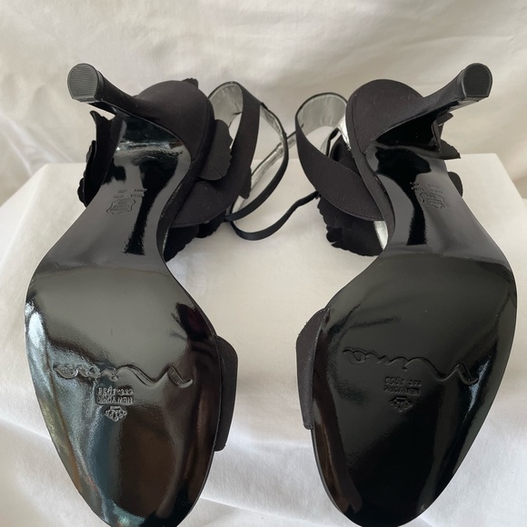 Never worn. Size 10, Black Nina New York sandal - Picture 4 of 4
